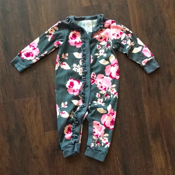 Beautiful Baby PJs - Picture 1 of 3
